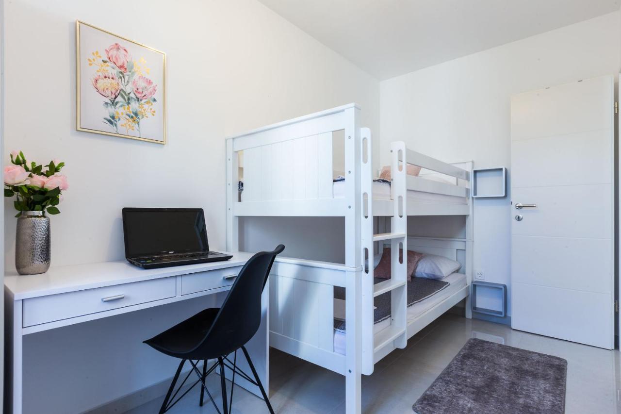 Petra Modern Apartment With Free Parking And Bbq Zadar Dış mekan fotoğraf