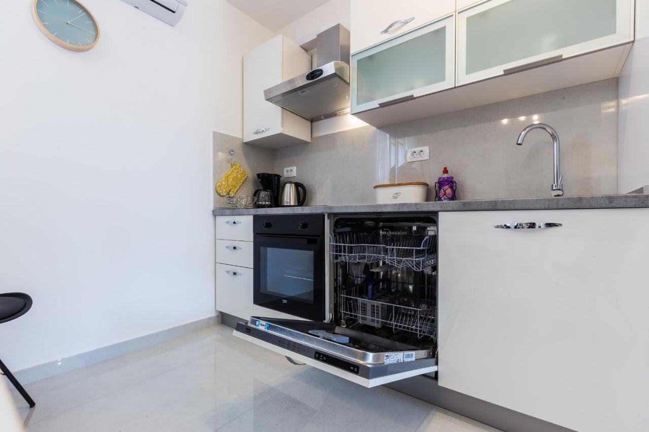 Petra Modern Apartment With Free Parking And Bbq Zadar Dış mekan fotoğraf