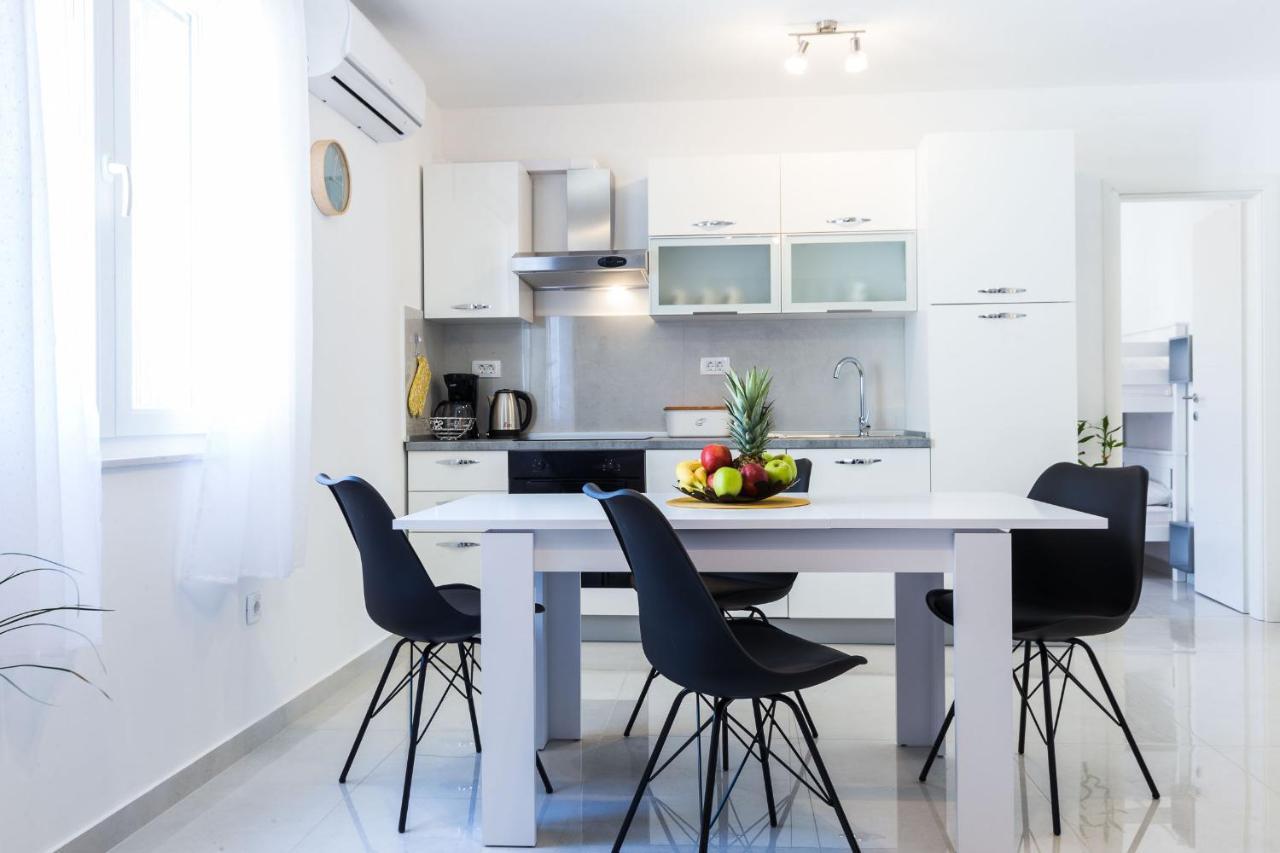 Petra Modern Apartment With Free Parking And Bbq Zadar Dış mekan fotoğraf
